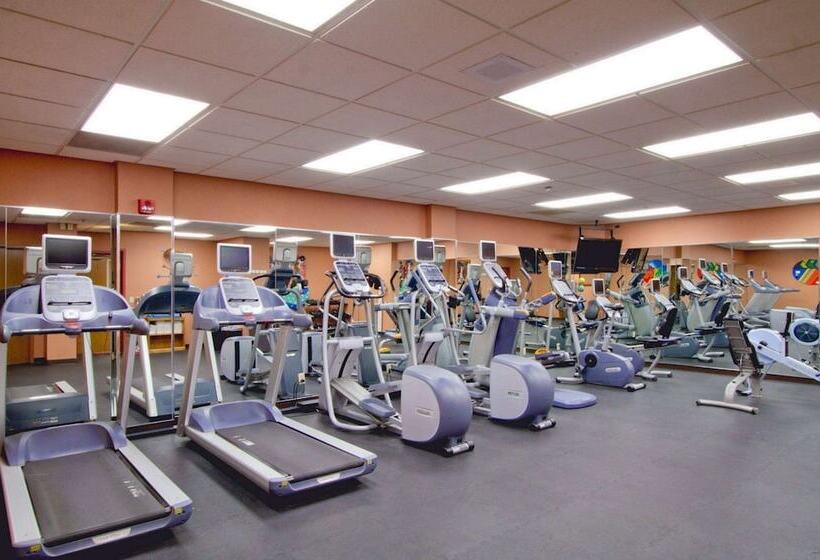 בית מלון כפרי Wyndham Indianapolis Airport