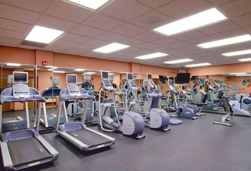 Hotelli Wyndham Indianapolis Airport