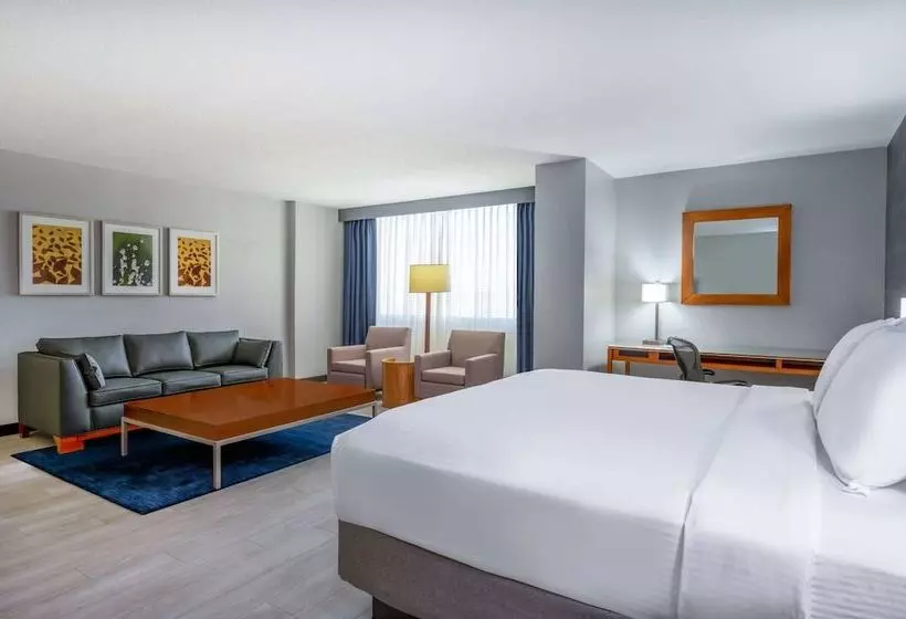 Hotelli Wyndham Indianapolis Airport