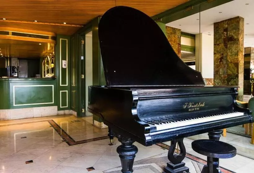 Plaza Hotel Alexandria