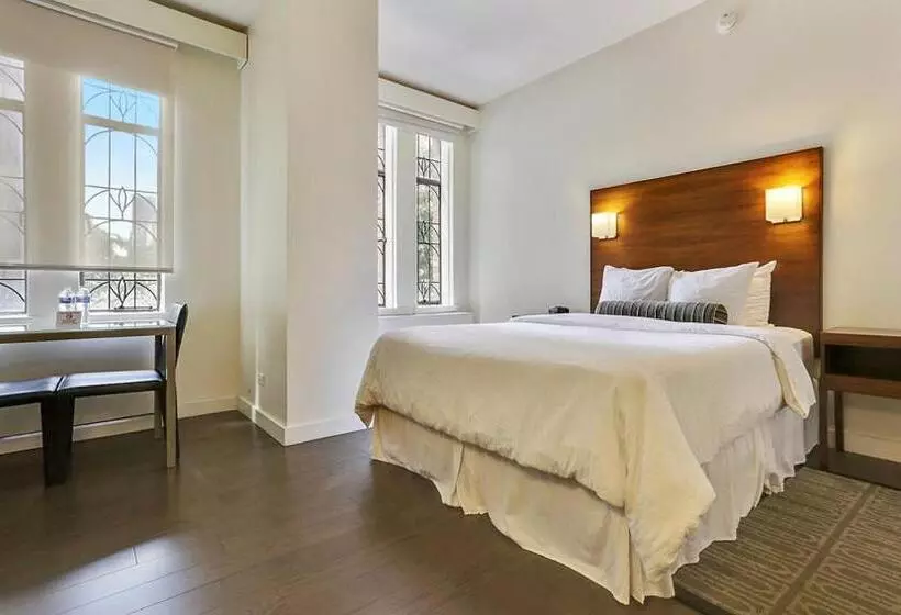 The Beekman Tower, Trademark Collection By Wyndham