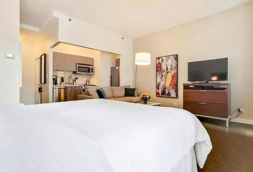 The Beekman Tower, Trademark Collection By Wyndham