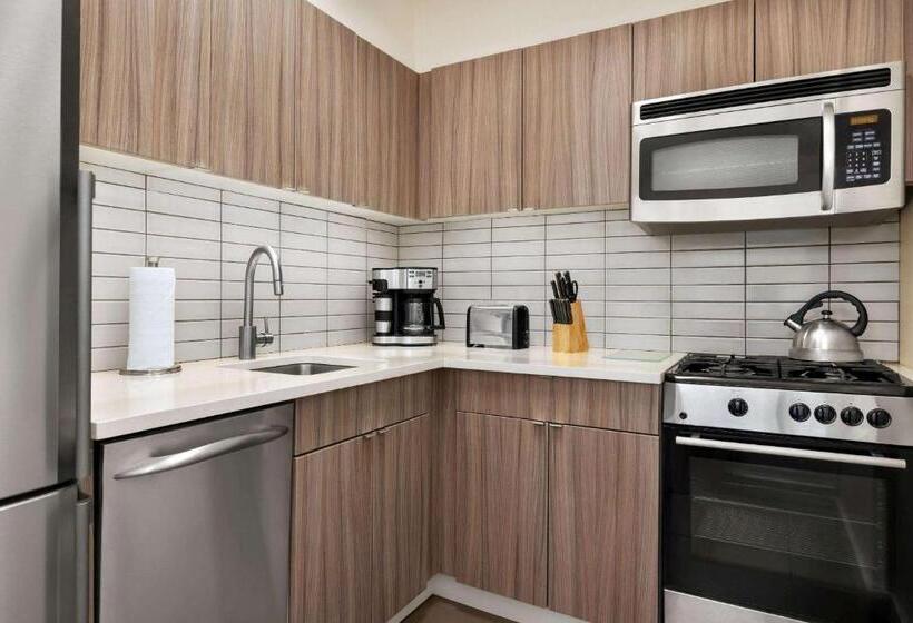 The Beekman Tower, Trademark Collection By Wyndham