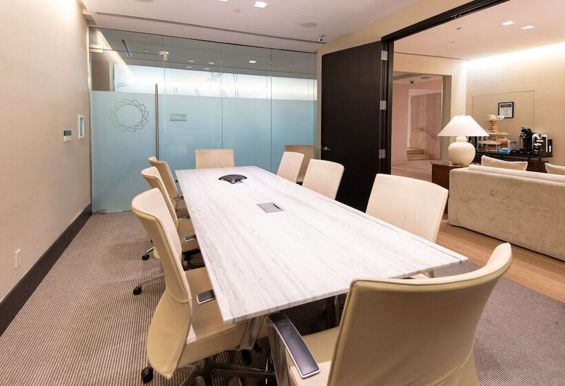 The Beekman Tower, Trademark Collection By Wyndham