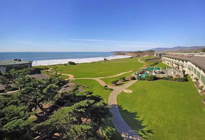 Cavalier Oceanfront Resort