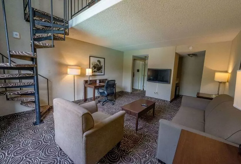 116, A Coast Hotel Bellevue