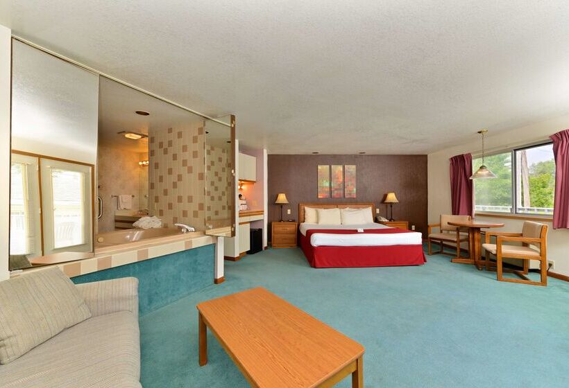 فندق Americas Best Value Inn Mackinaw City