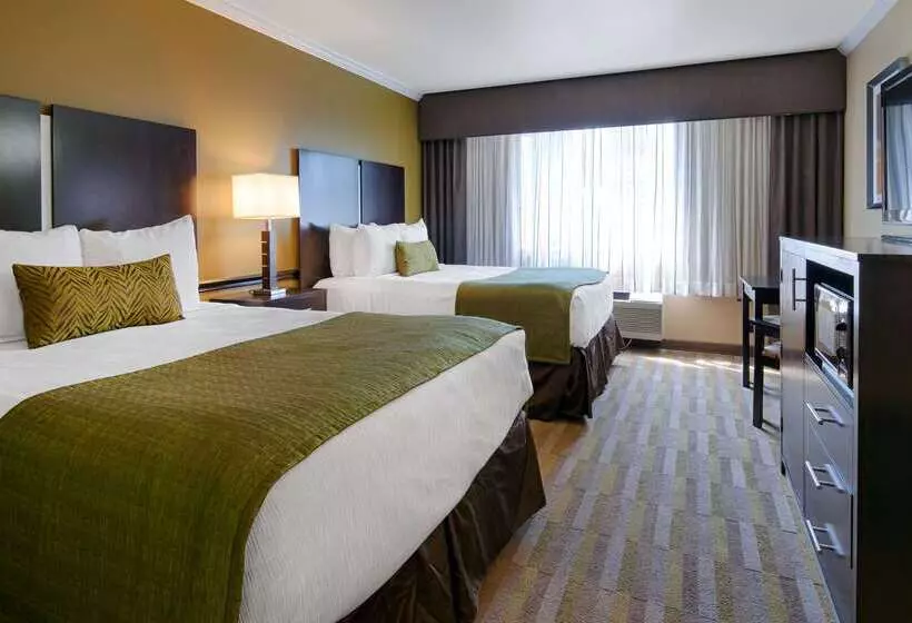Отель Best Western Canoga Park Motor Inn