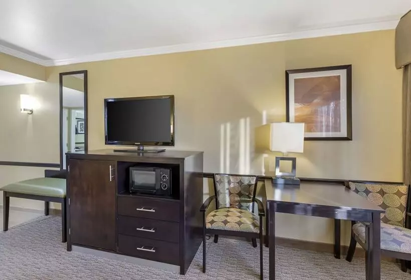 Отель Best Western Canoga Park Motor Inn