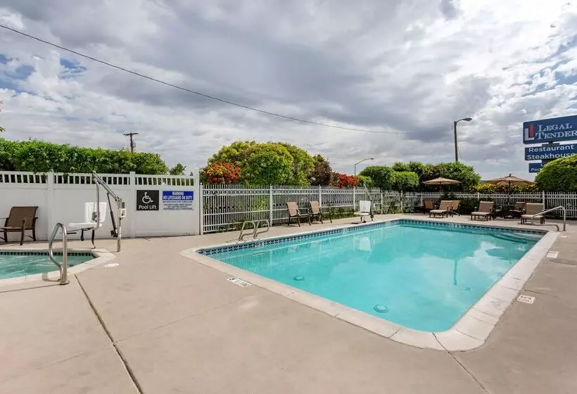 فندق Best Western Dunmar Inn