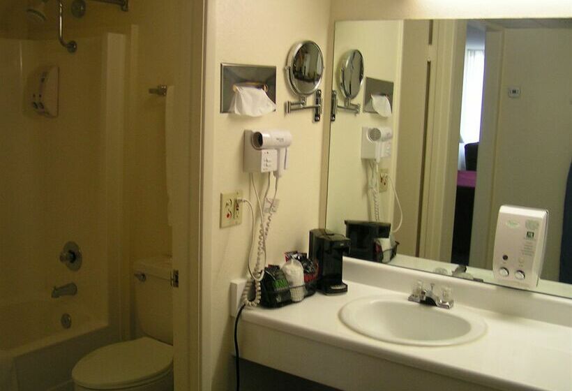 Otel Ramada By Wyndham Mesa Downtown