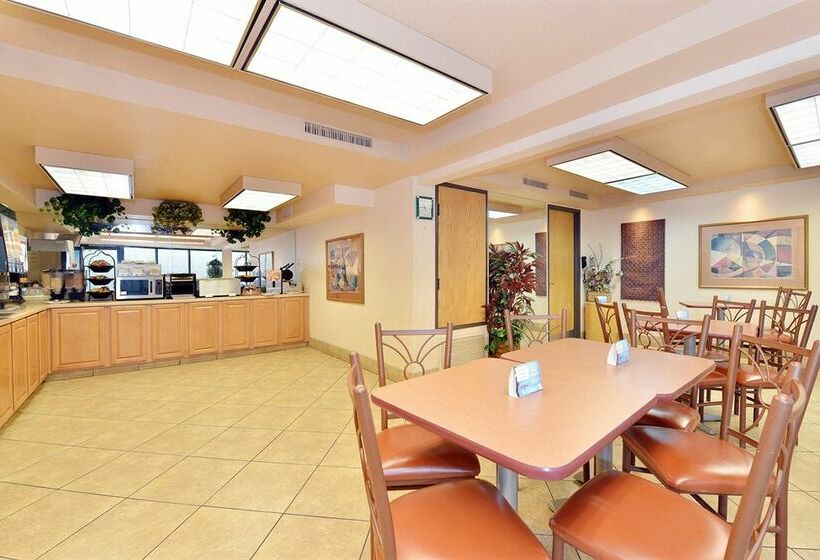 Otel Ramada By Wyndham Mesa Downtown