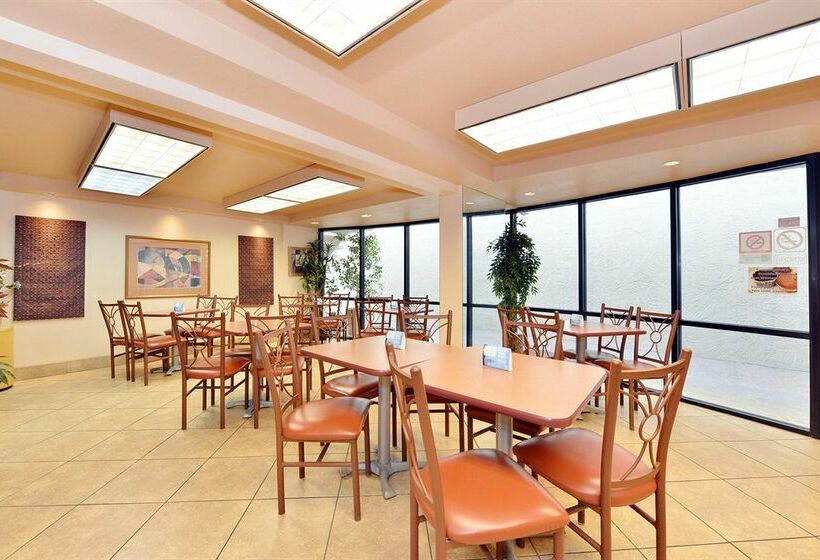 Otel Ramada By Wyndham Mesa Downtown