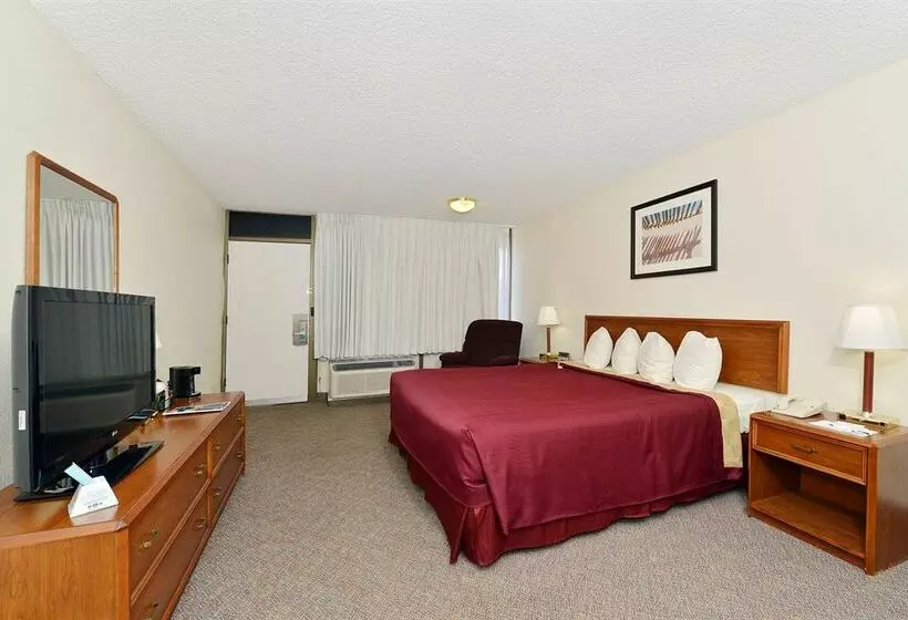 Hotel Ramada By Wyndham Mesa Downtown