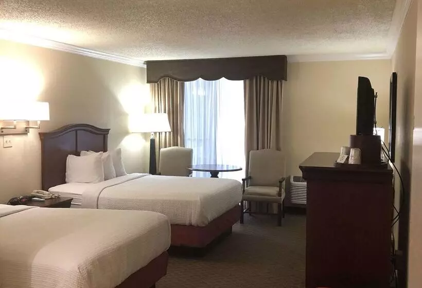 فندق Best Western Plus Burlington