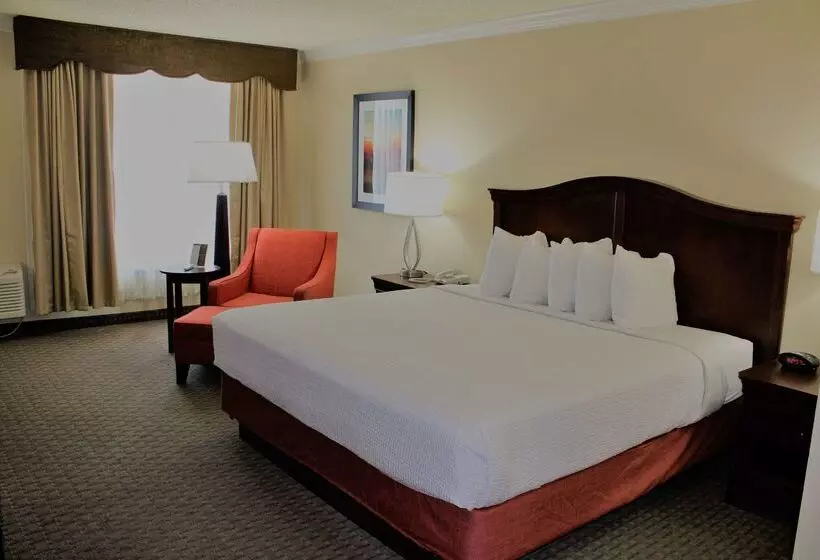 فندق Best Western Plus Burlington