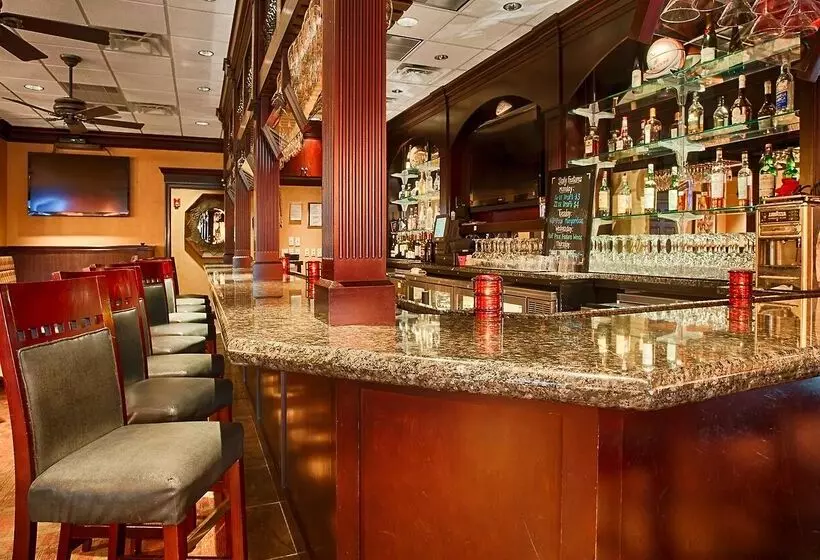 فندق Best Western Plus Burlington