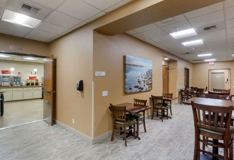 Best Western Plus Oak Harbor Hotel And Conference Center