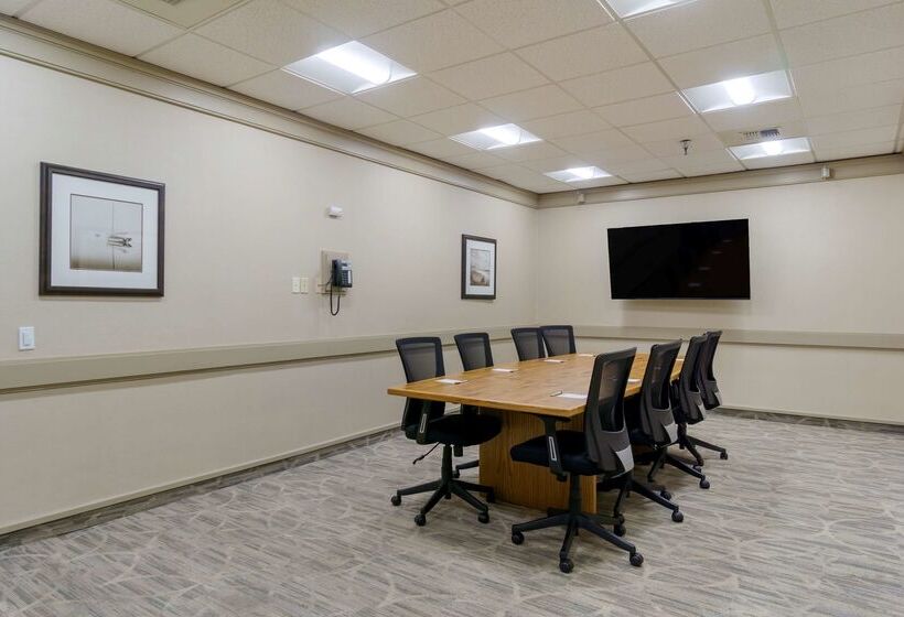 Best Western Plus Oak Harbor Hotel And Conference Center