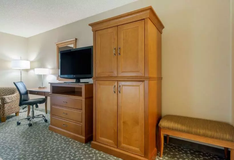Best Western Plus Oak Harbor Hotel And Conference Center