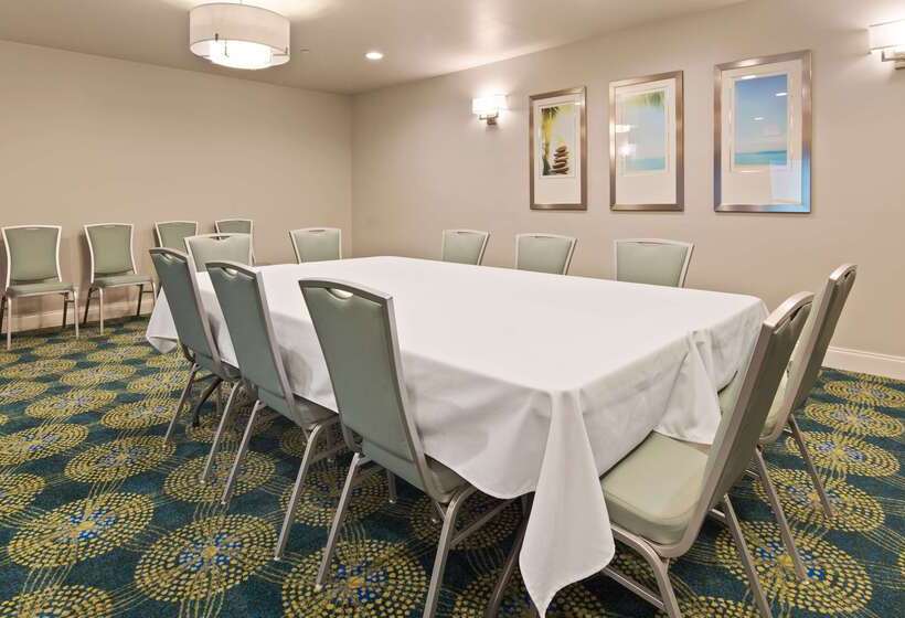 فندق Best Western Plus Oceanside Inn