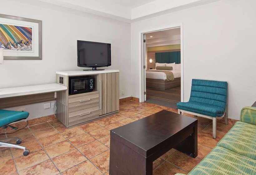 فندق Best Western Plus Oceanside Inn