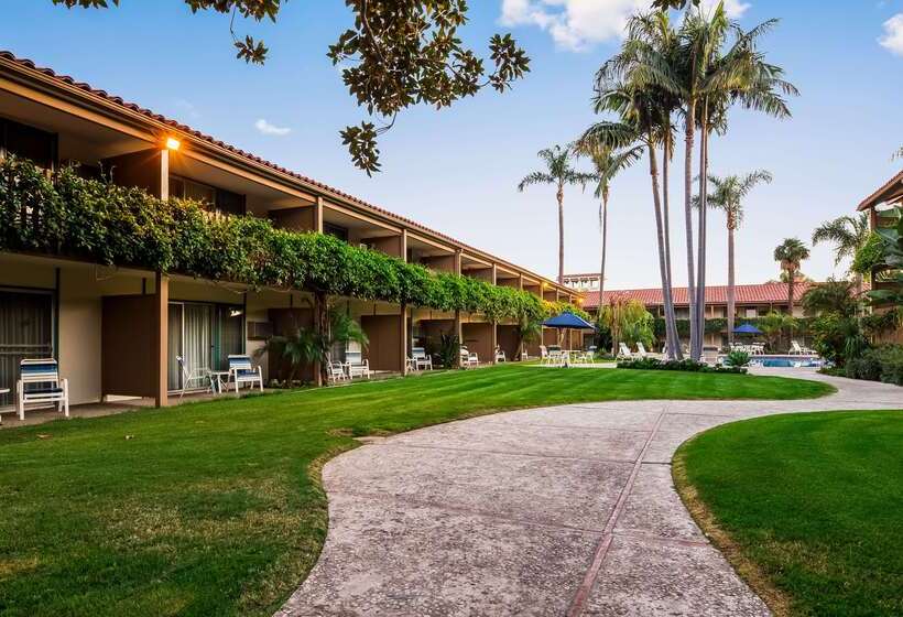 호텔 Best Western Plus Pepper Tree Inn