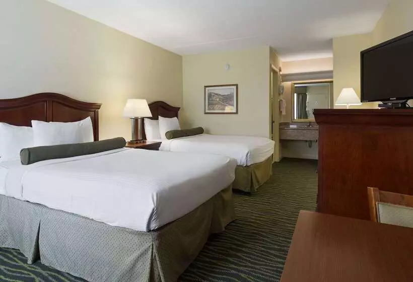 Отель Best Western Point South