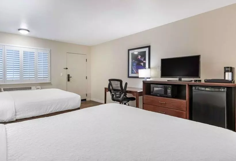 ホテル Best Western Rose Garden Inn