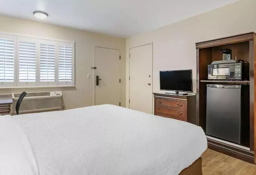 ホテル Best Western Rose Garden Inn