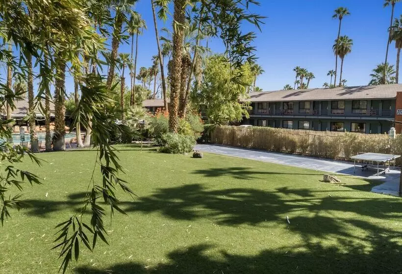 ホテル Caliente Tropics