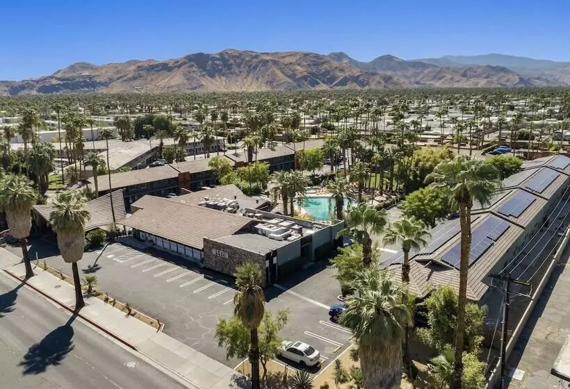 ホテル Caliente Tropics