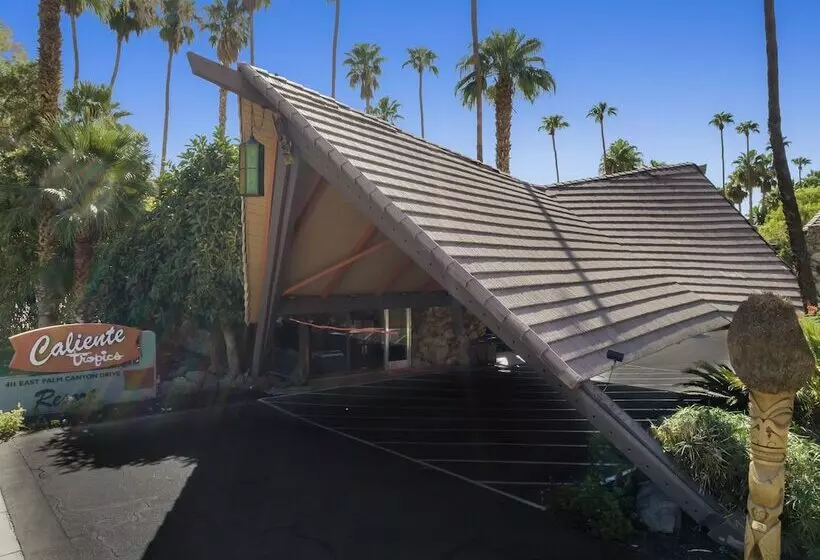 ホテル Caliente Tropics