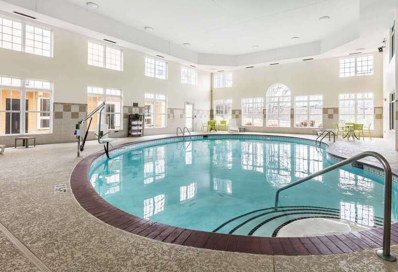 호텔 Comfort Inn & Suites Nashville Near Tanger Outlets I 24 Antioch