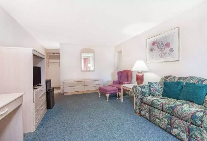 Hotel Days Inn By Wyndham Burns