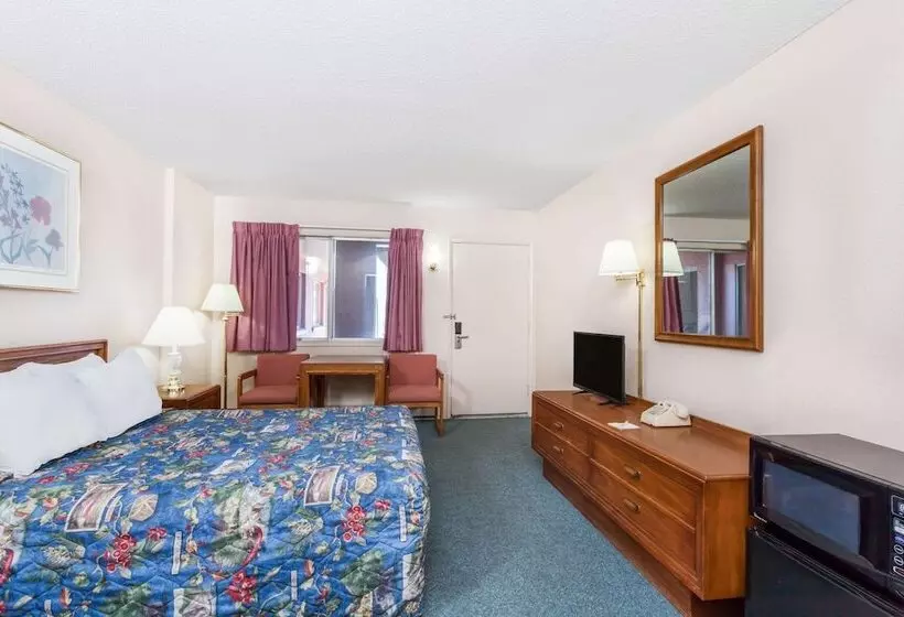 Hotel Days Inn By Wyndham Burns