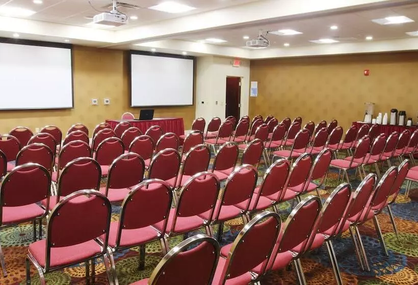 בית מלון כפרי Holiday Inn Express Pittsburgh West Greentree, An Ihg