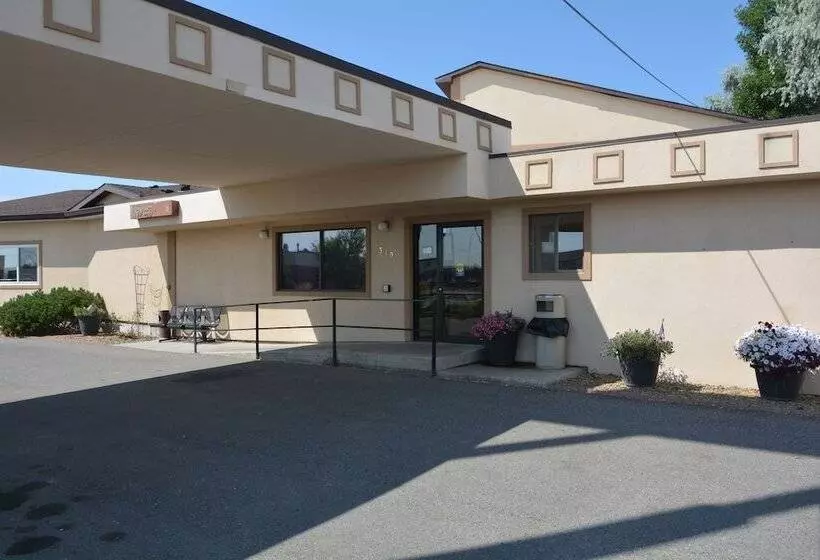 فندق Locomotive Inn