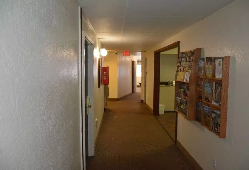 فندق Locomotive Inn