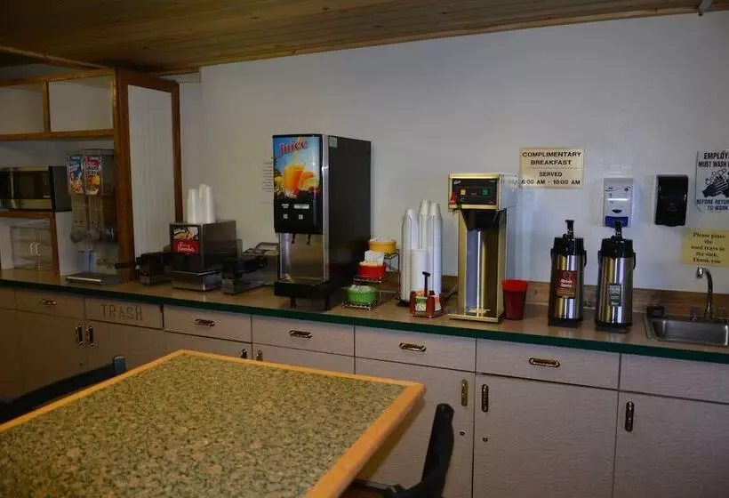 فندق Locomotive Inn