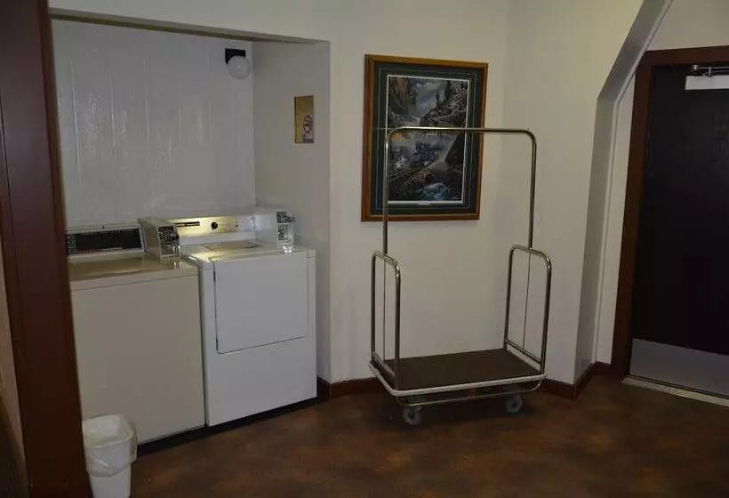 فندق Locomotive Inn