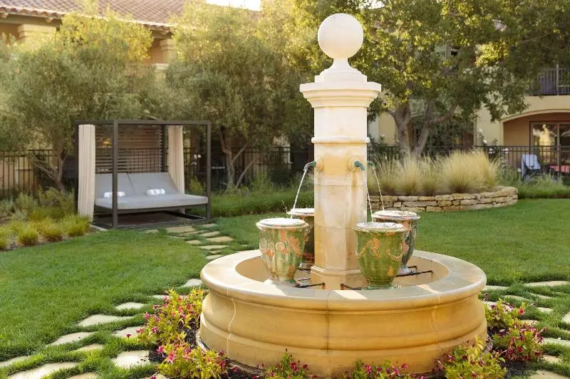 Отель Napa Valley Lodge