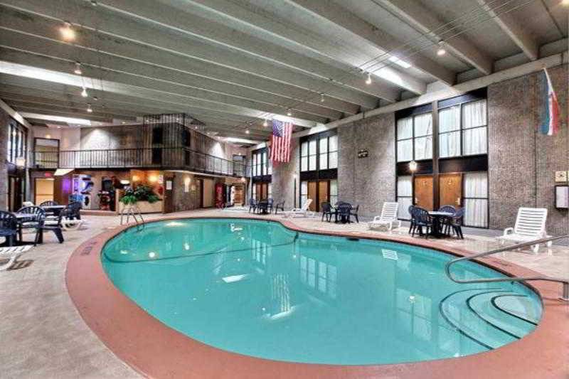 בית מלון כפרי Quality Inn