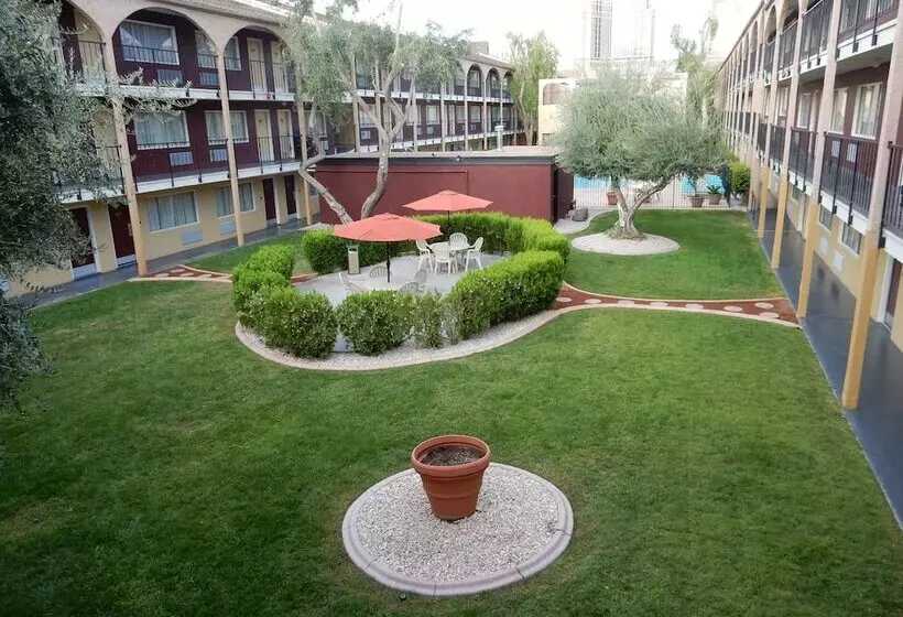 Mardi Gras Hotel & Casino