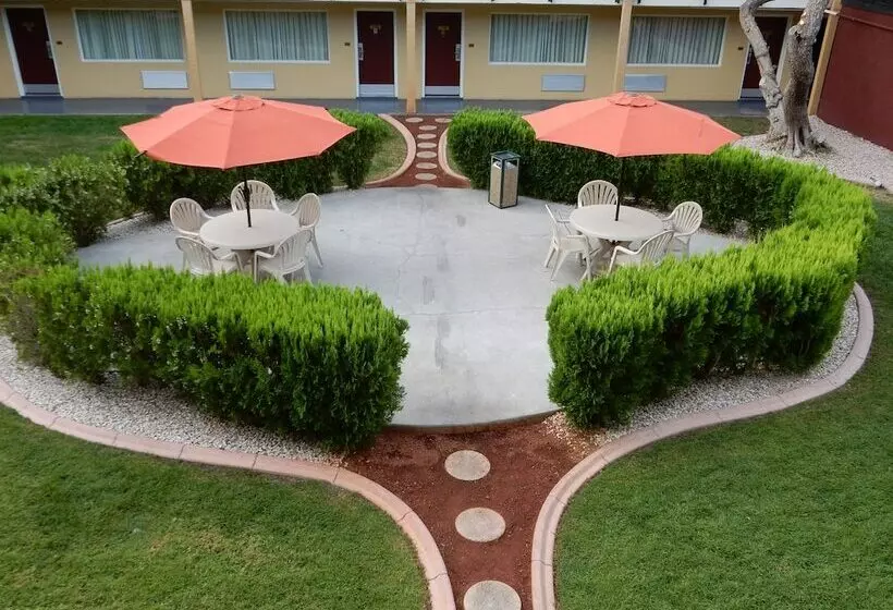 Mardi Gras Hotel & Casino