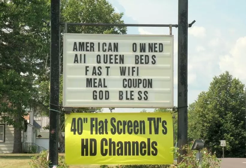 فندق على الطريق Budget Host Inn