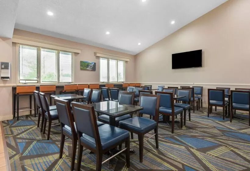 هتل Best Western University Inn