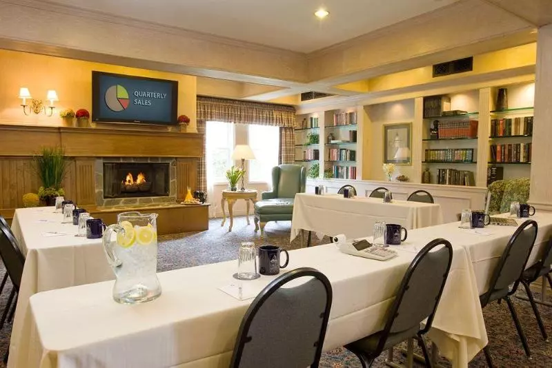 酒店 Blue Lantern Inn, A Four Sisters Inn