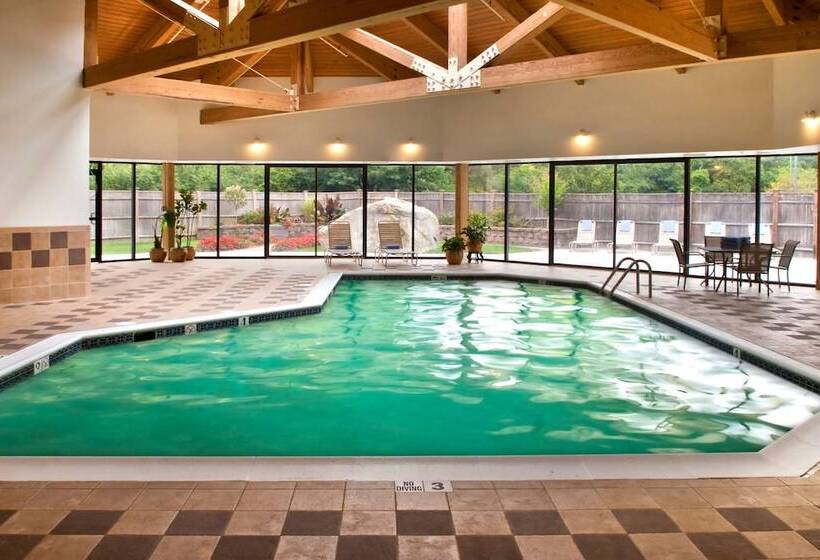 هتل Boston Marriott Peabody