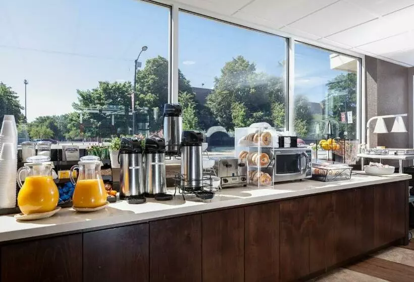 酒店 Carlton Inn Midway